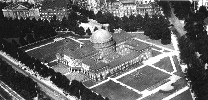 Hauptgeb&auml;ude der Universit&auml;t Hamburg (Abb. aus: Stephan, Rolf: Hamburg - ehemals, gestern und heute, 1985, S. 137)