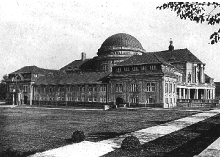 Hauptgeb&auml;ude der Universit&auml;t Hamburg (Abb. aus: Lange, Ralf: Architekturf&uuml;hrer Hamburg, 1995, S. 124)